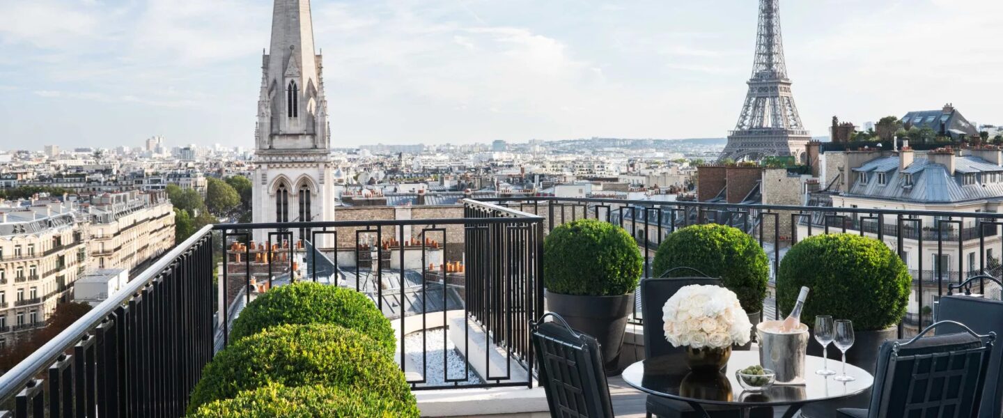 Vue sur Tour Eiffle terrasse Tour Eiffel