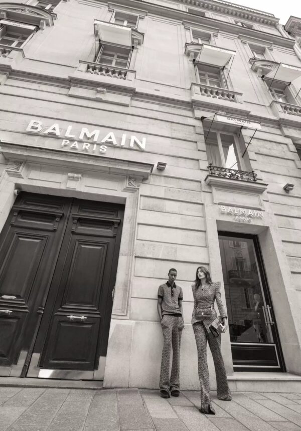 Bureau Balmain Paris