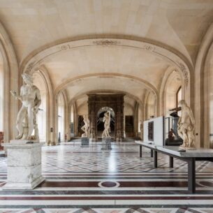 Statut du musée du Louvre